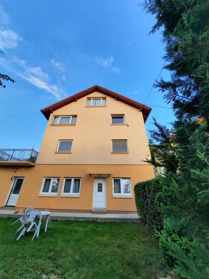 Appartement Dona 2 *